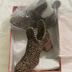 Gianni Bini Leopard Print Suede Booties